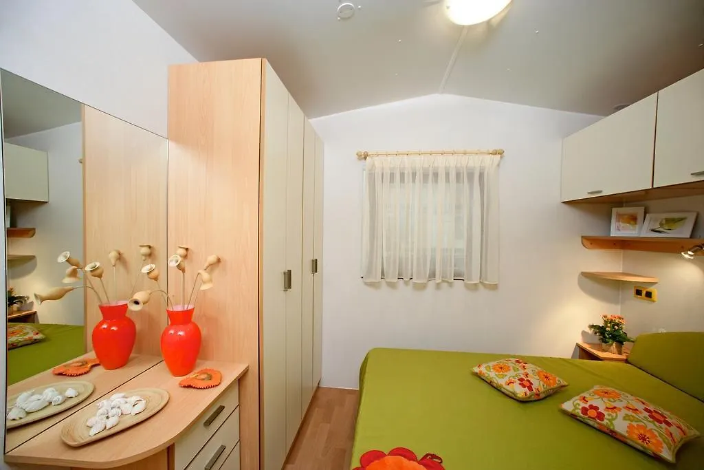 홀리데이파크 Le Esperidi Camping Ecoresort 마리나디비보나
