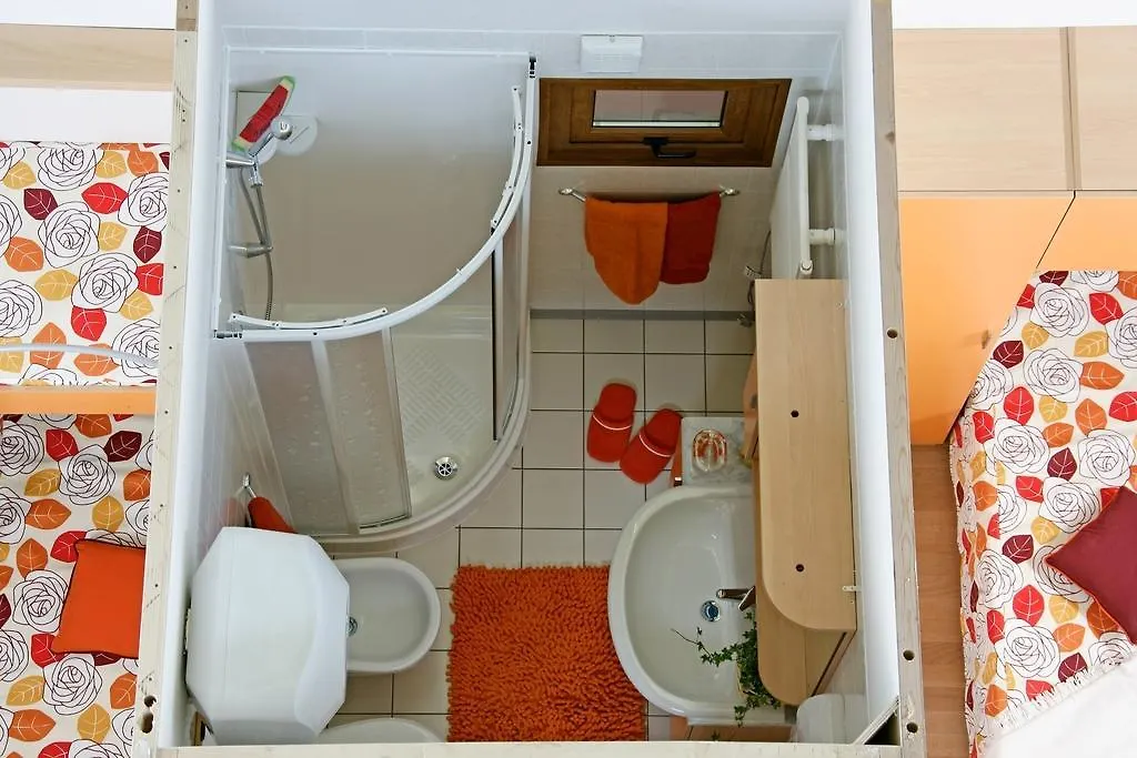 Le Esperidi Camping Ecoresort 마리나디비보나 2*,  이탈리아