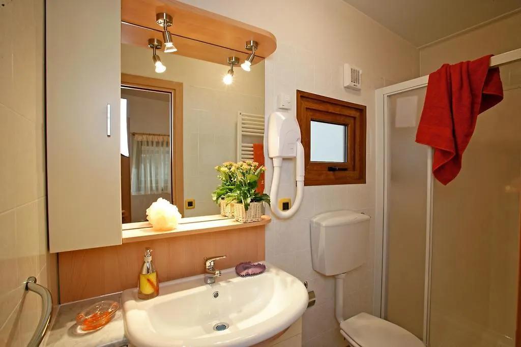 Le Esperidi Camping Ecoresort 마리나디비보나 이탈리아