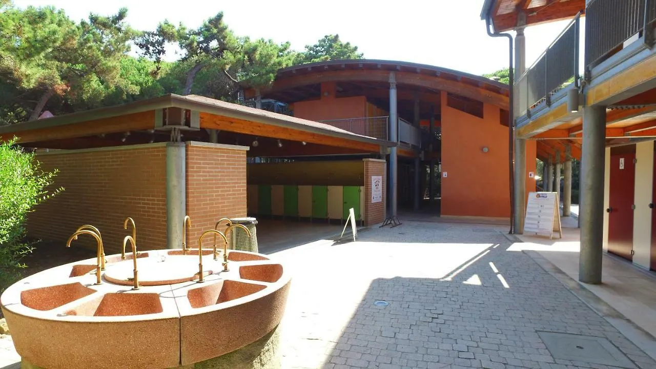 Le Esperidi Camping Ecoresort 마리나디비보나 홀리데이파크